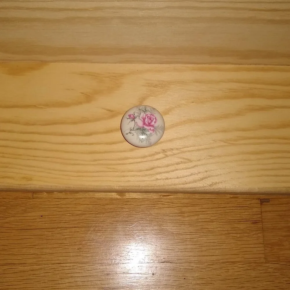 Decorative wooden Wall shelves flowers Knobs x 2